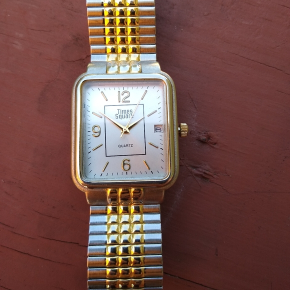Men's Time Square Quartz Watch - Picture 2 of 4